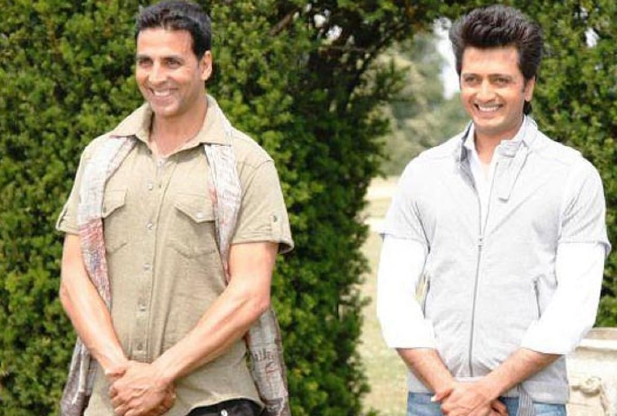 Riteish deshmukh reveals how akshay kumar pays most tax