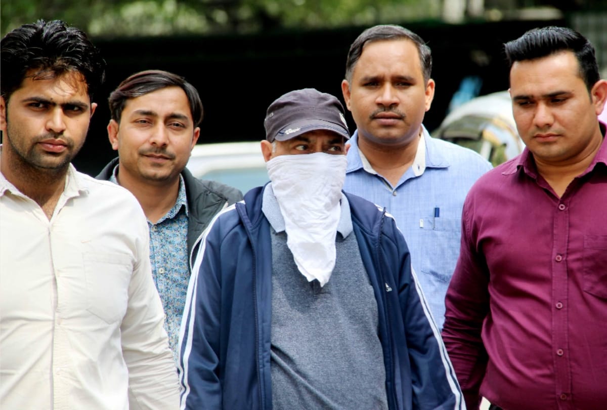 Five criminals, including five gangsters who were going to rob Saraf, were arrested