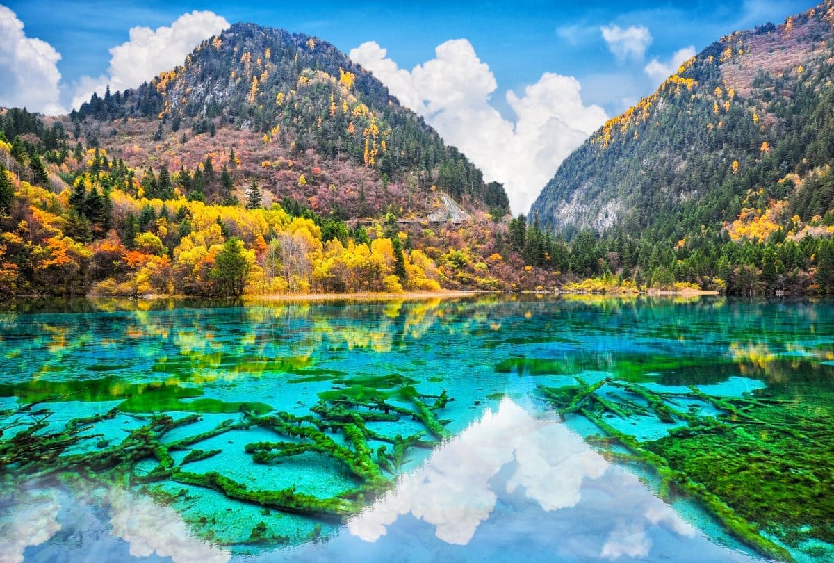 top most beautiful lake in world