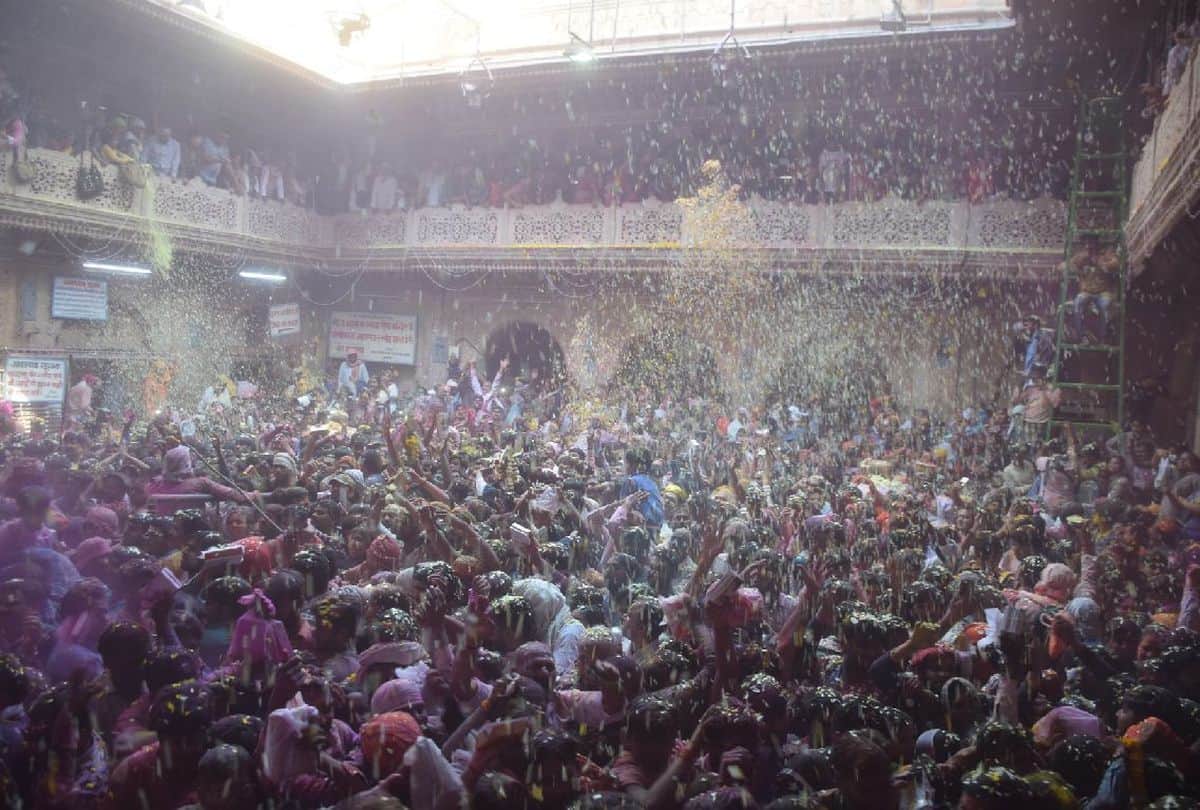 Holi celebration in Banke Bihari Temple vrindavan On Rangbhari Ekadashi