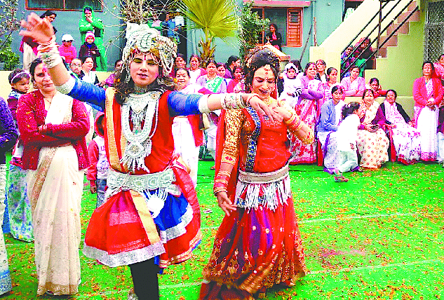 strat cheer badhan