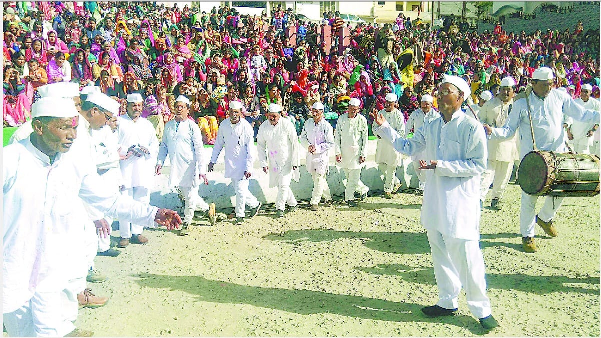 Holi celebration in lohaghat