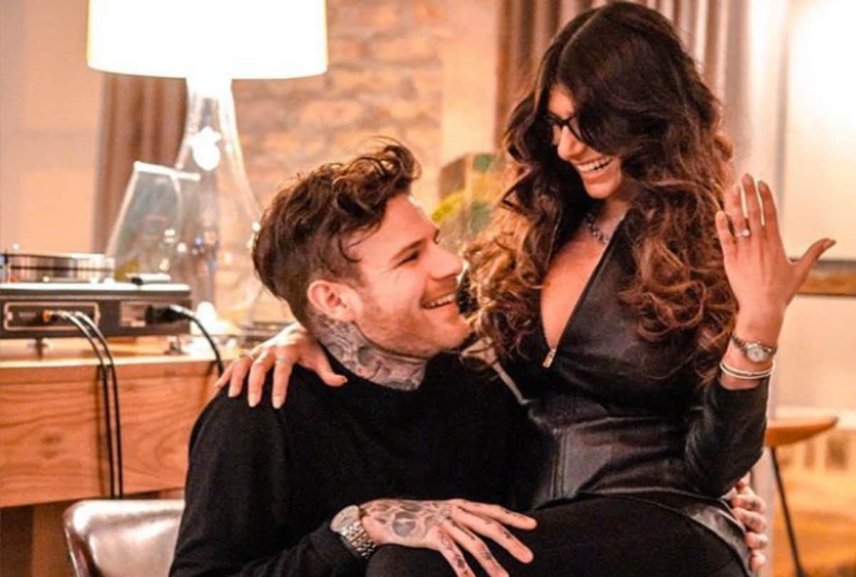 Mia Khalifa got engaged to her sweet boyfriend Robert Sandberg