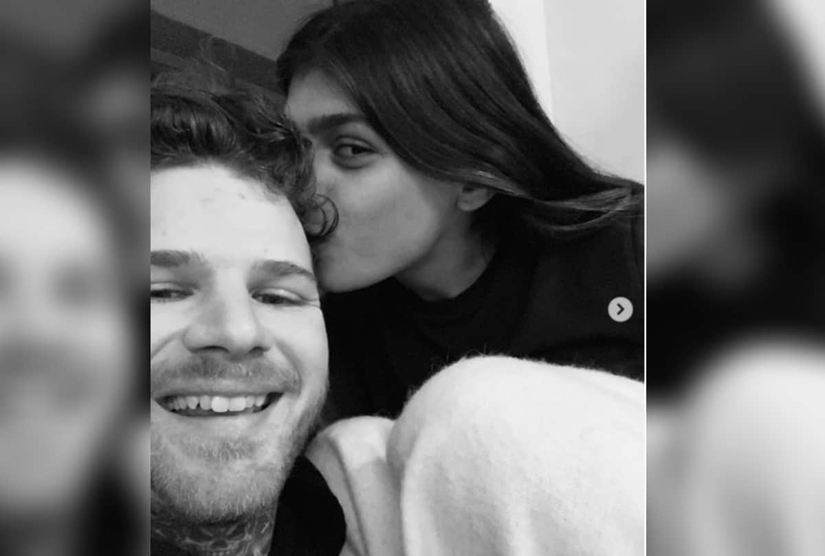 Mia Khalifa got engaged to her sweet boyfriend Robert Sandberg