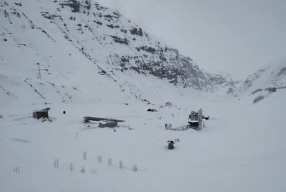Himachal weather report snowfall in rohtang and manali