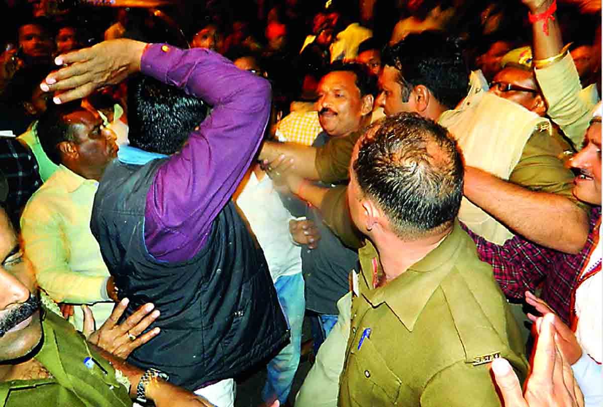 Lok sabha elections 2019 protest against MP Kanwar Singh Tanwar on ticket