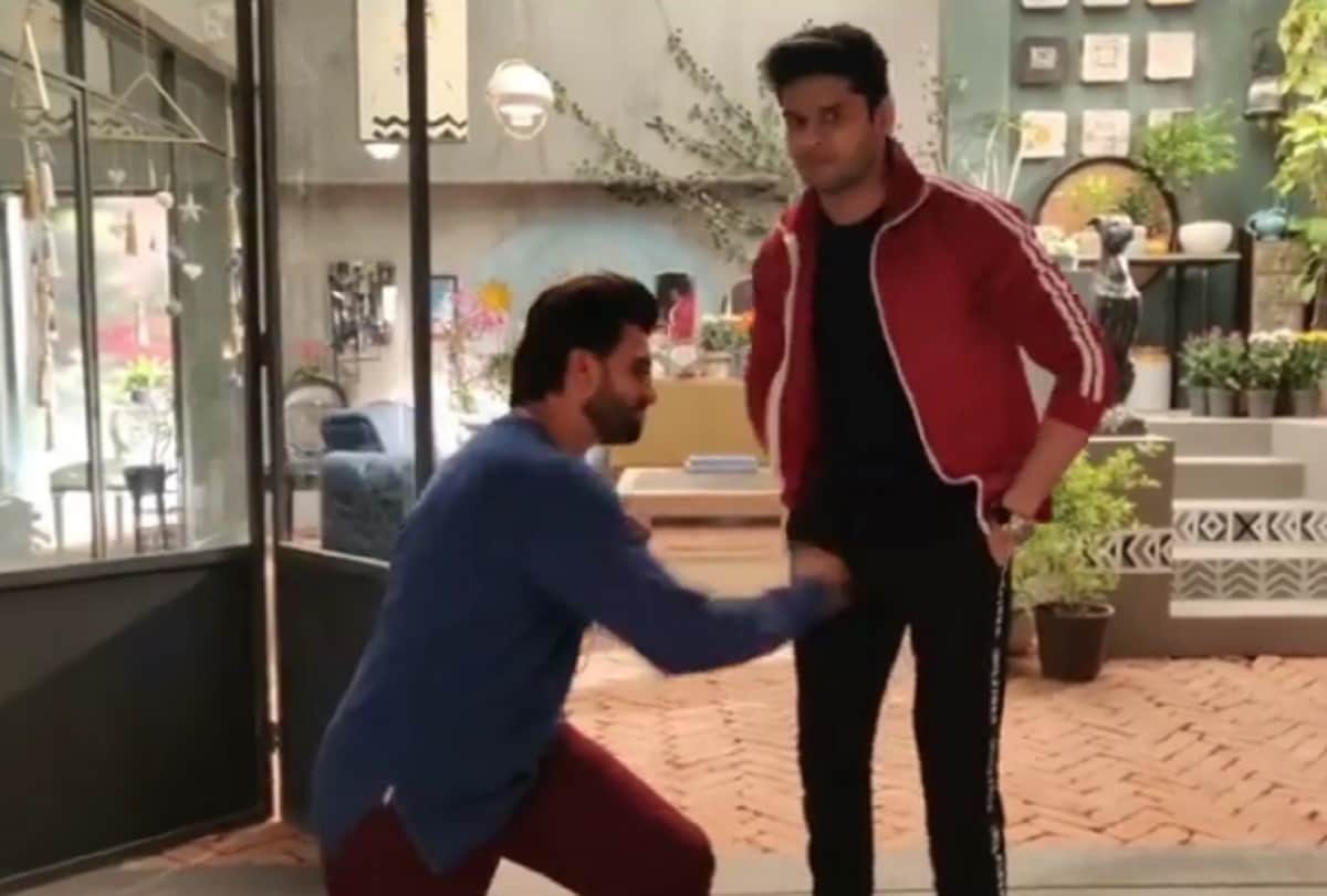Ranveer singh Punched to Abhimanyu Dasani mard ko dard nahi hota