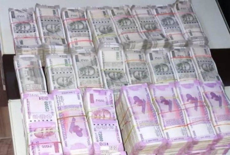 police recovers money in robbery in coal businessman's home.