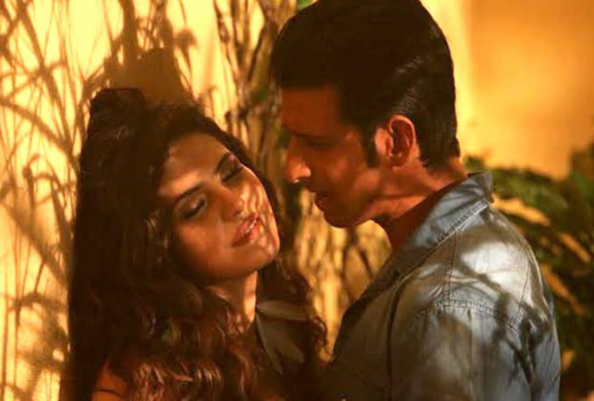 Happy Birthday Sharman Joshi when his daughter ask papa why you do always bold scene