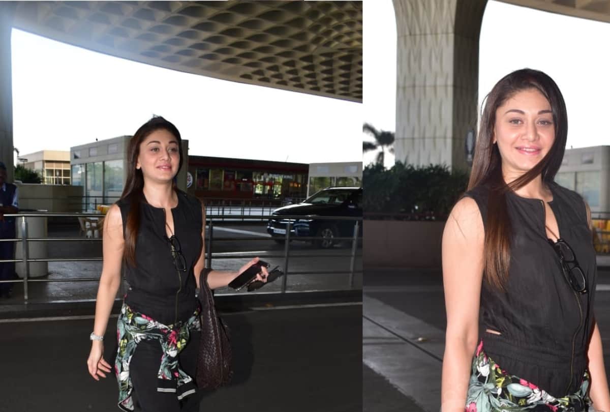Shefali Jariwala kanta laga girl spotted at airport in this stylish look