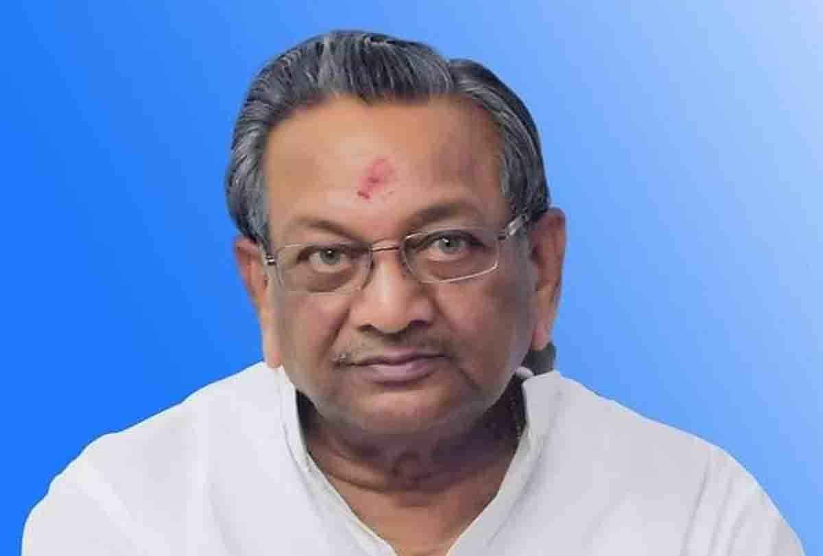 shyama charan gupta left bjp to join sp in lok sabha election 2019