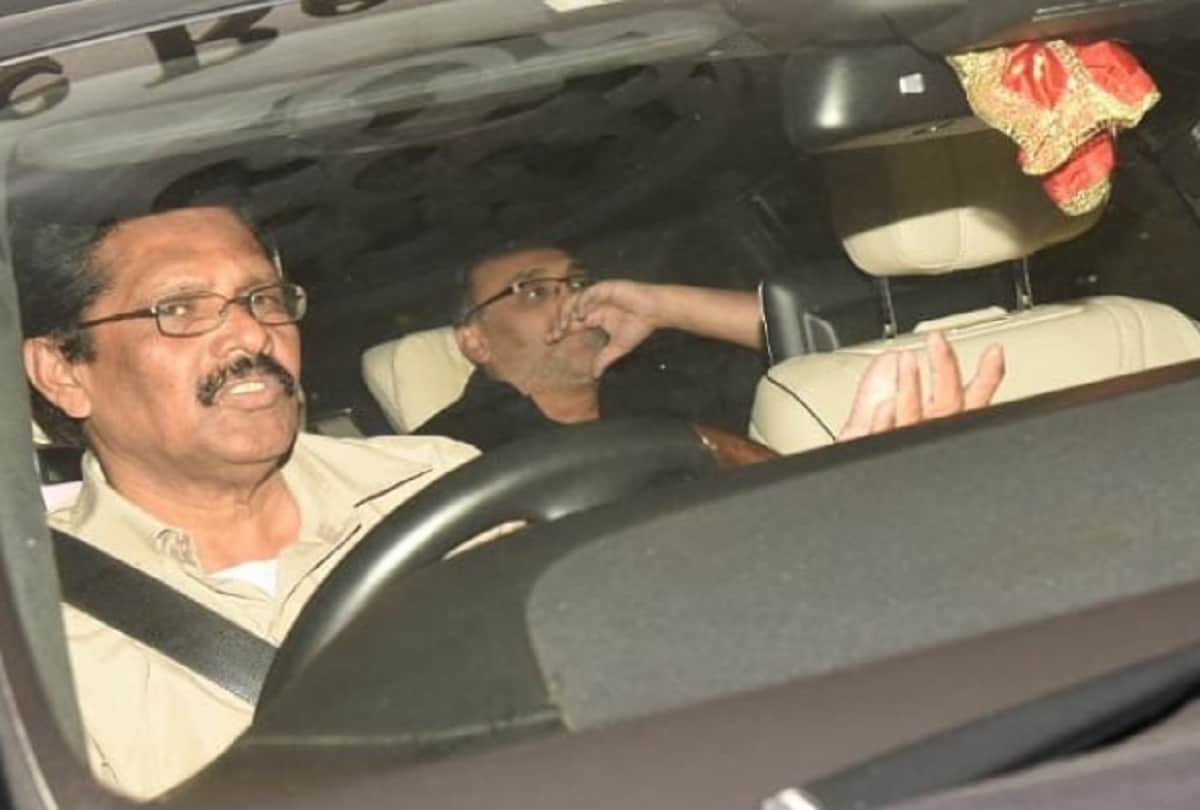 Rani Mukerji spotted with husband Aditya Chopra at Karan Johar mother Hiroo Johar birthday party