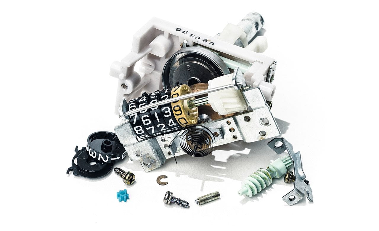 Car Tips in Hindi: How to detect Odometer hack or tempering while buying the used or old car