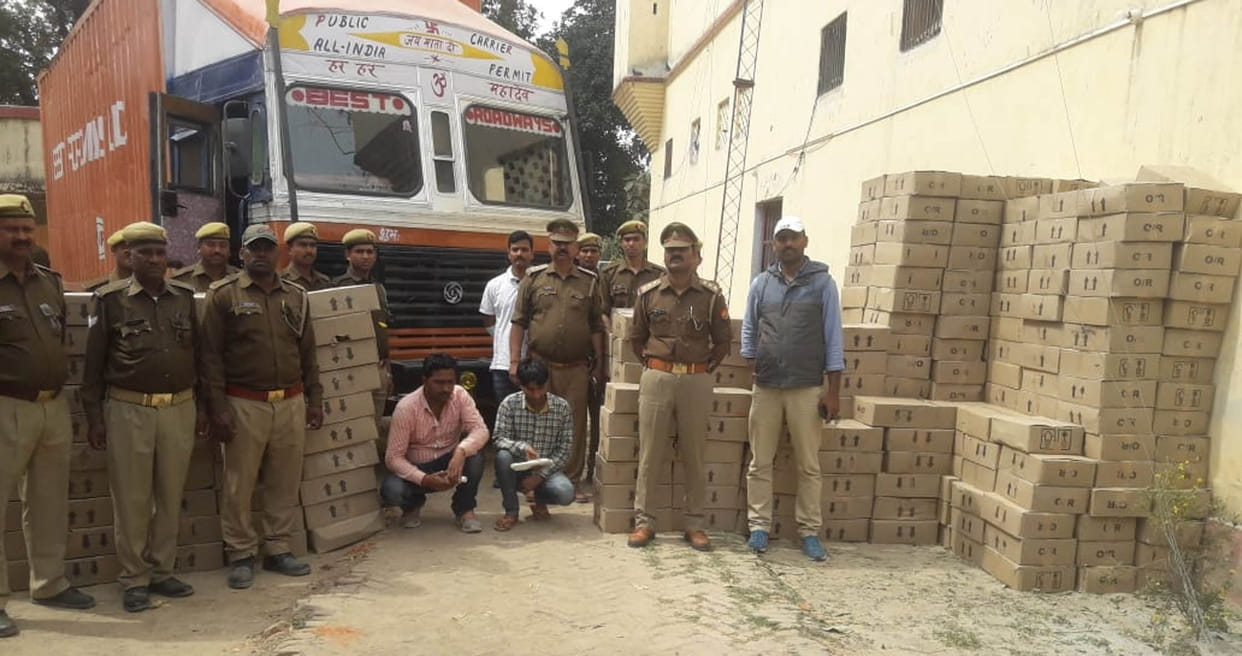 पर्यटकों की बस पर हमले के दो आरोपी भेजे गए जेल