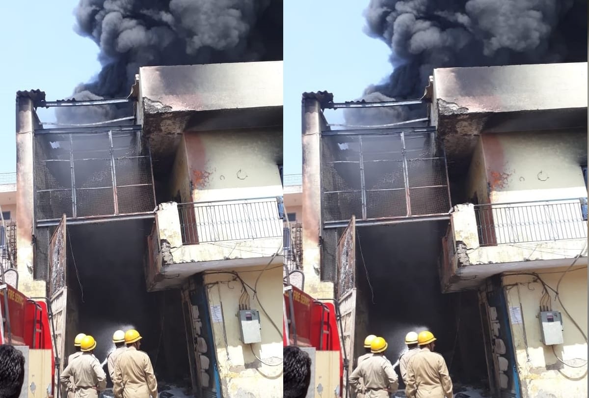 delhi mundka swaran park fire broke out in chemical factory fire tenders at spot