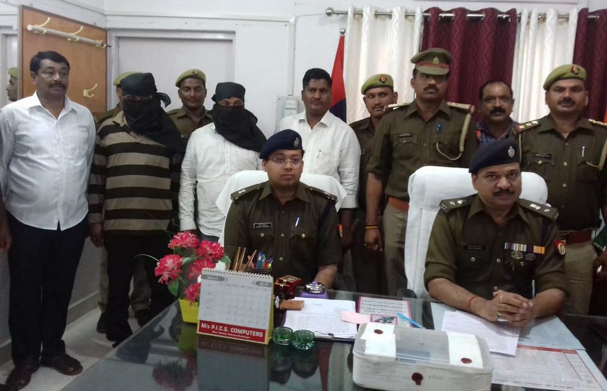 कसया और पडरौना की पुलिस को मिली सफलता