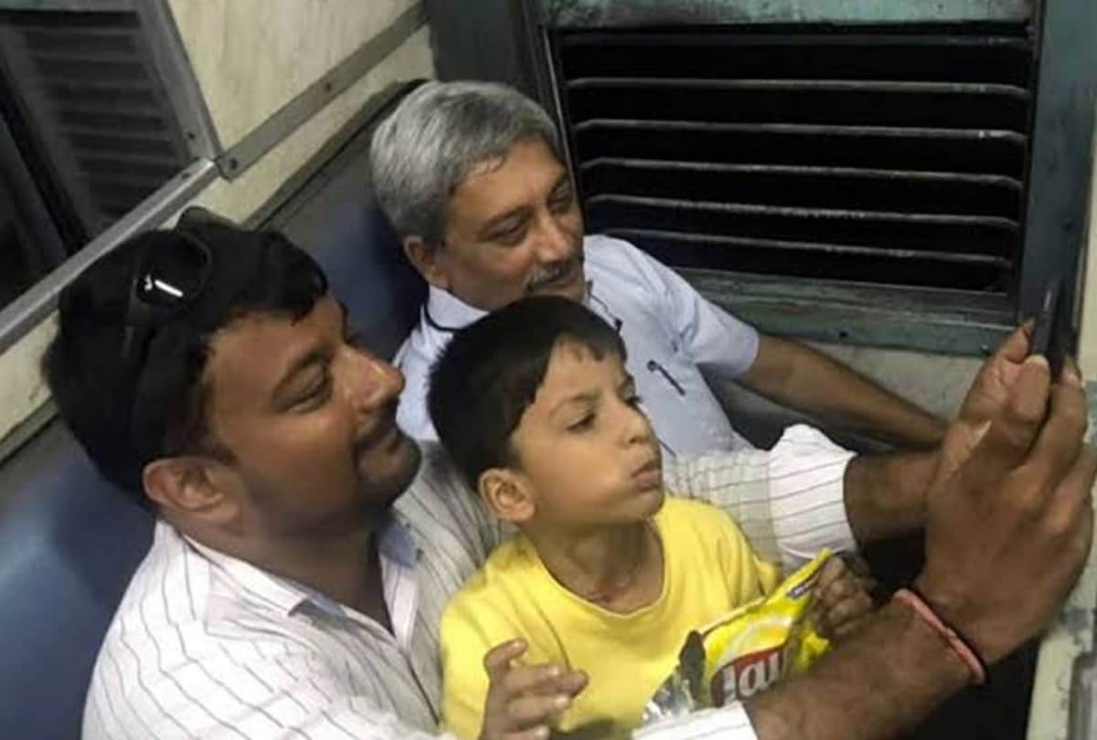 Manohar Parrikar unseen pictures: Half-sleeved shirt sandals and scooter rides