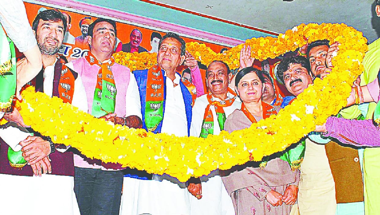 Hafiz Saeed's party is Congress: sangit som