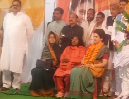 Priyanka gandhi come bhadohi for loksabha election 2019