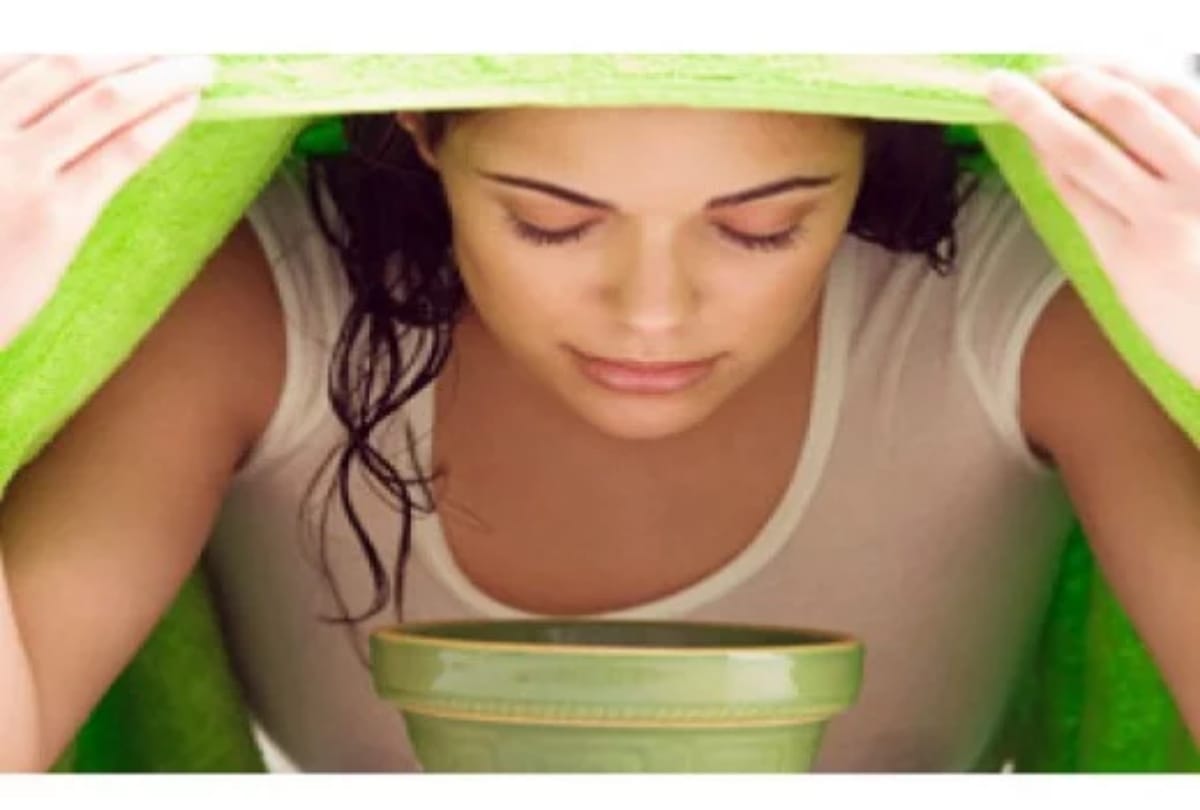 steaming is very helpful for glowing skin and get rid of blackheads