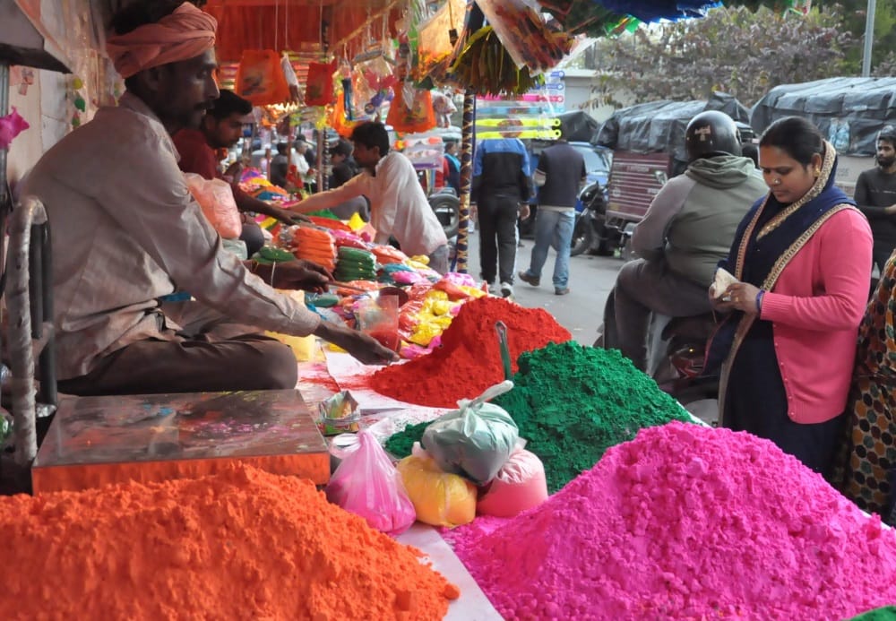 holi 2021 : coincidence holika dahan shubh muhurat tithi
