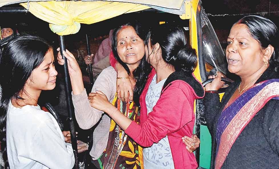 घर से बुलाकर डाकघर के संविदा कर्मचारी का भेजा गोली से उड़ाया