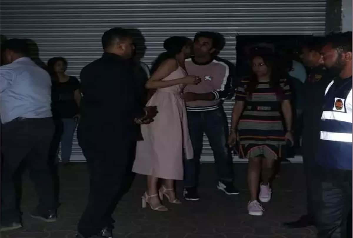 Deepika Padukone and Ranbir Kapoor spotted together at an event