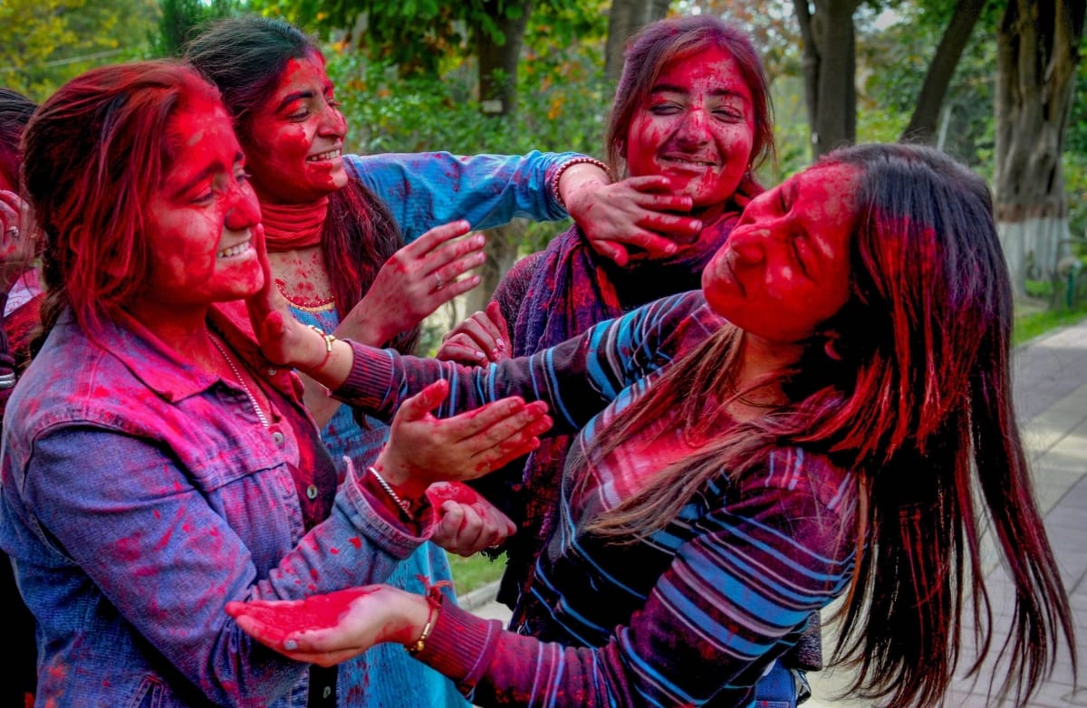 All herbal colours are not organic, warn experts