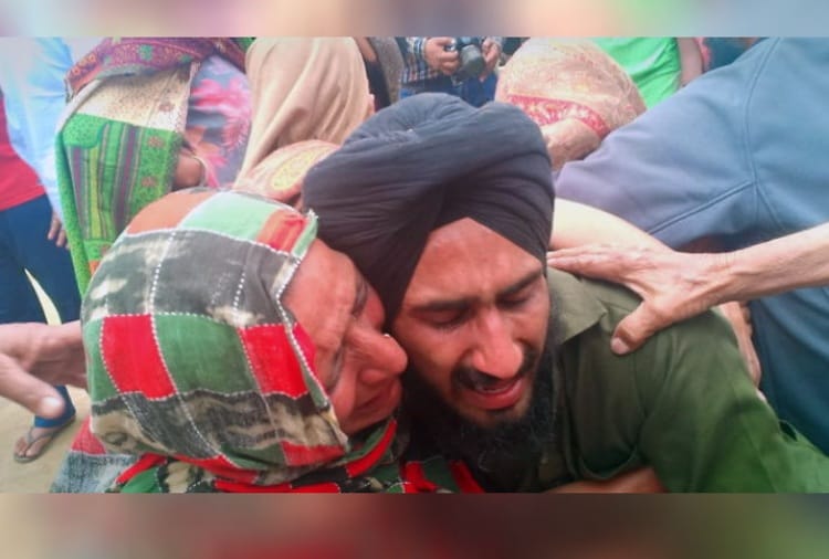 Rifleman Karamjeet Singh Died in Ceasefire Violation on Border in Jammu Kashmir