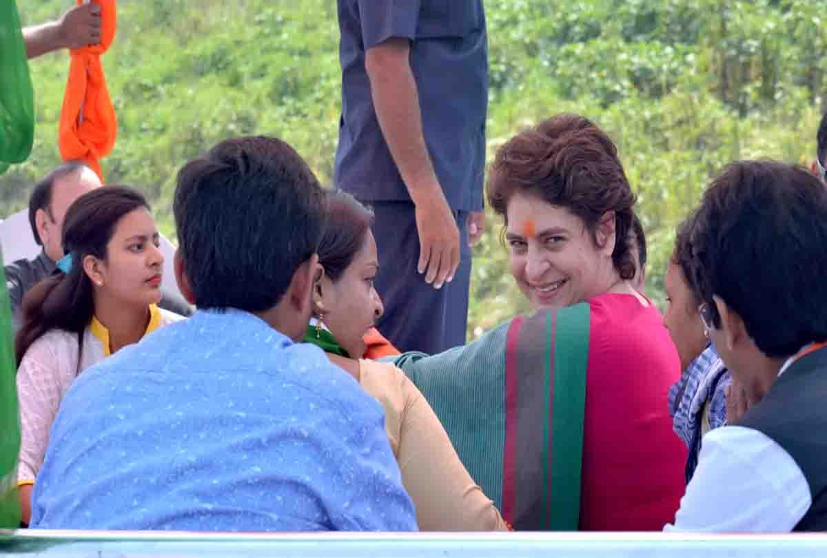 Priyanka Gandhi promises to come to Allahabad University