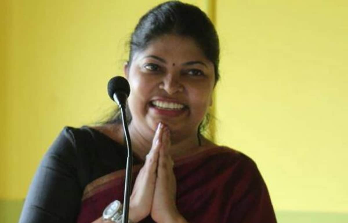 Sulakshana Sawant wife of Goa CM Pramod Sawant