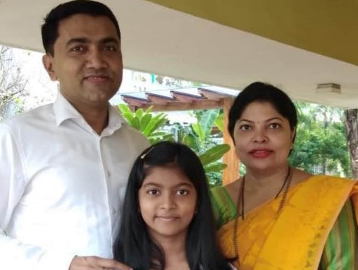 Sulakshana Sawant wife of Goa CM Pramod Sawant
