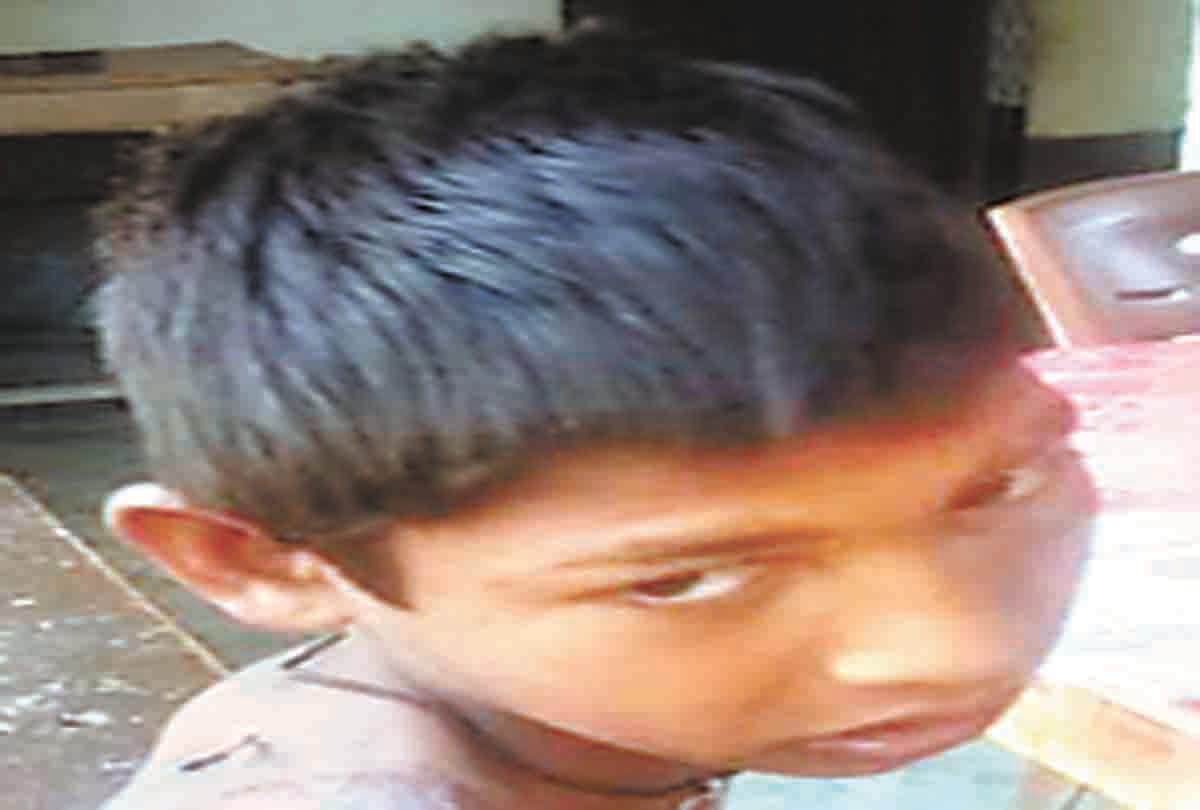 Pratapgarh: Fire set to burn innocent