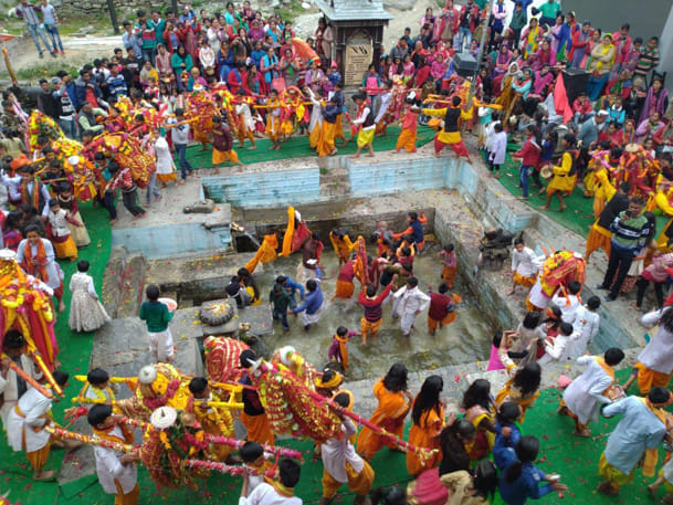 फूलदेई महोत्सव में नवदुर्गा व गंगानगर की टीम ने मारी बाजी