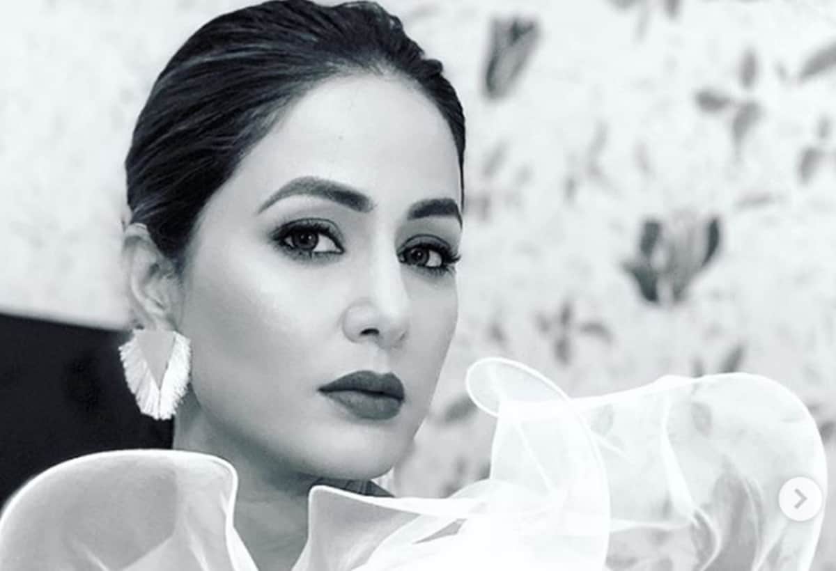 komolika Hina Khan Trolled after share promotional picture