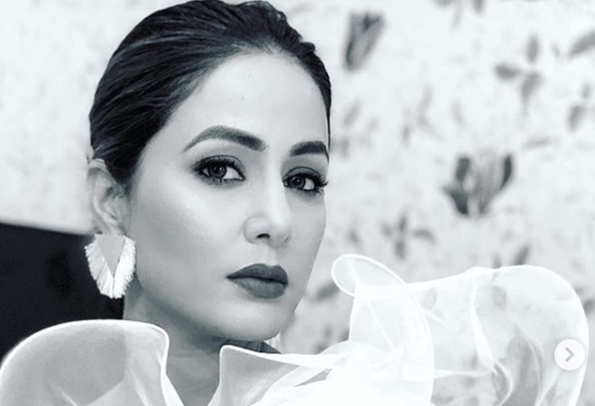 Hina Khan vacation in Maldives pictures viral on social media