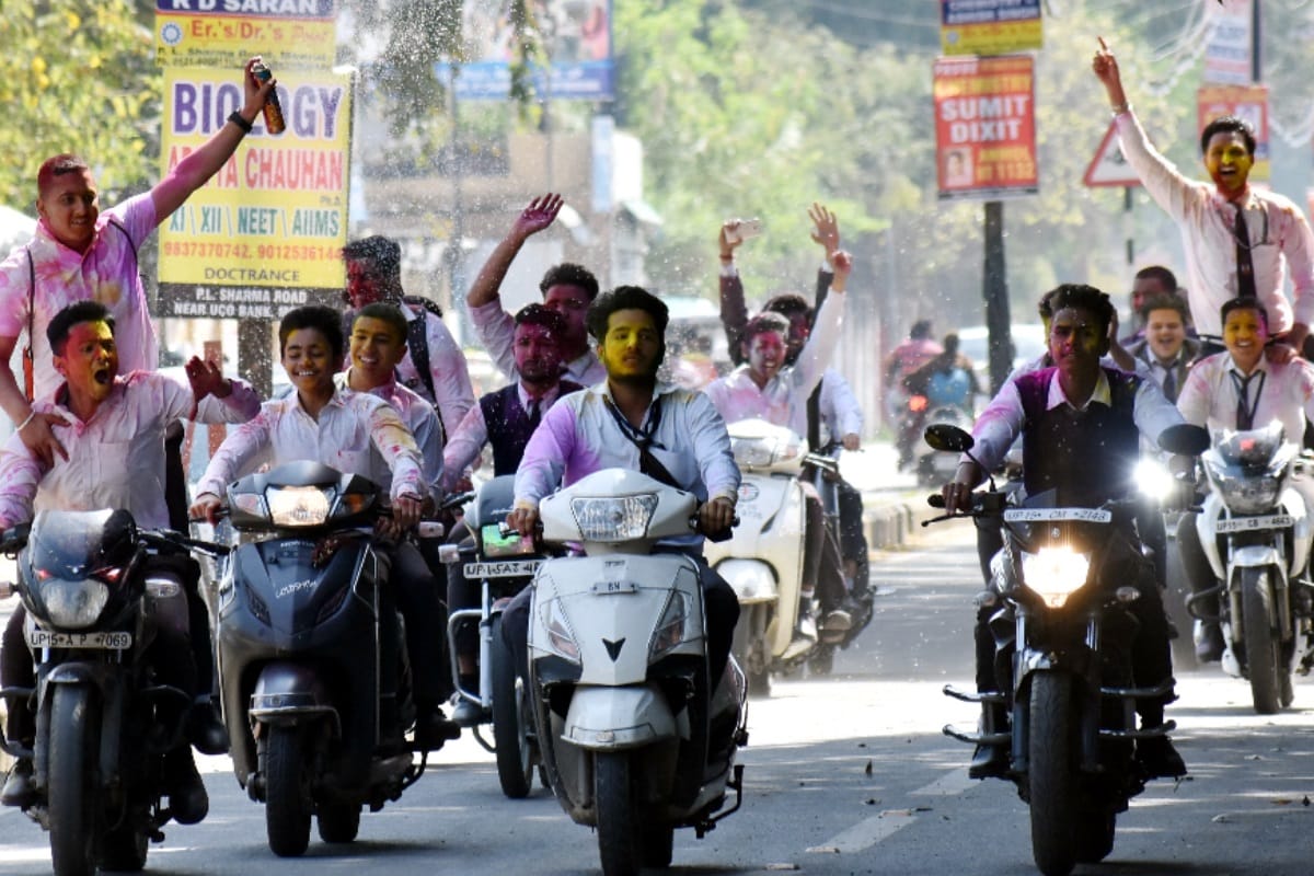 here are four things that you should do on holi festival to save your bike from colours