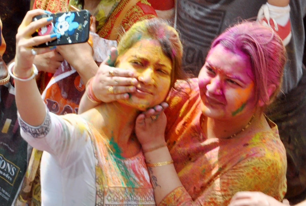 tips for remove color clean your skin this holi
