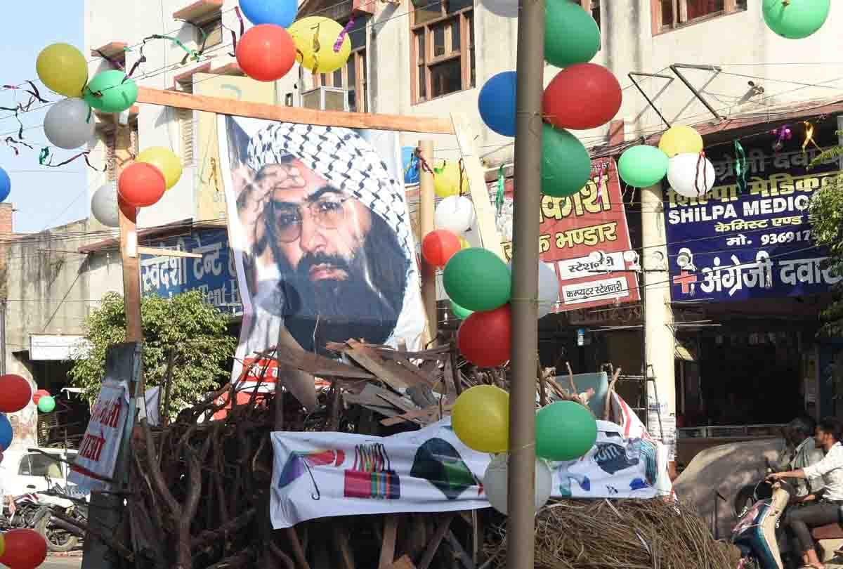 President of China burnt with terrorist Masood Azhar in Halika Dahan