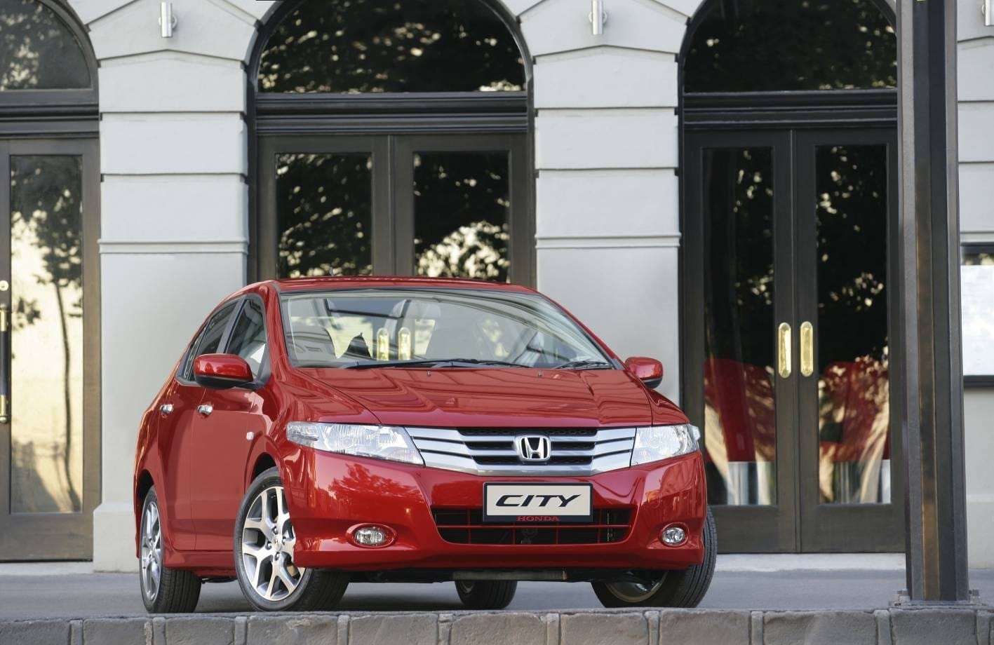 Honda Civic to Mitsubishi Pajero, these cars are available in old car market at affordable prices