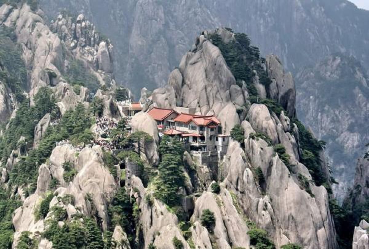 World's unique hotel 60 thousand steps to the jade screen tower hotel