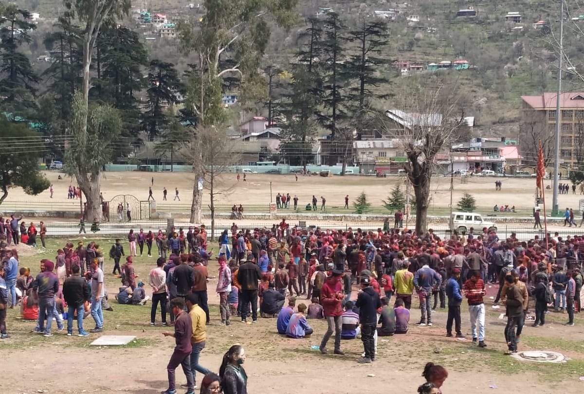 Holi celebrations in Mandi Kullu Himachal Pradesh