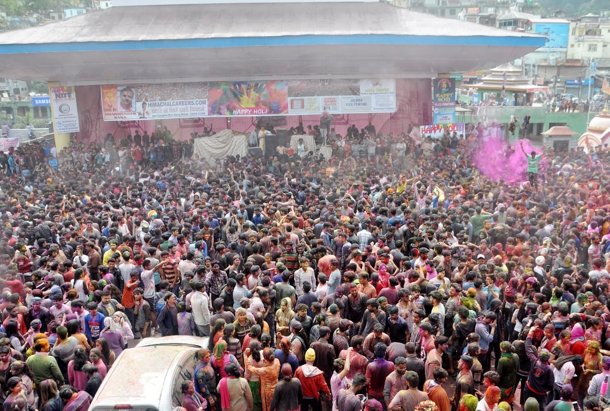 Rajdewata Madhorai and Holi celebrations in Choti Kashi mandi Himachal Pradesh
