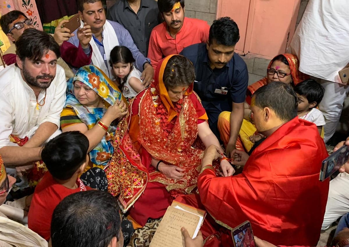 Priyanka gandhi use soft hindutva agenda for Loksabha Election 2019