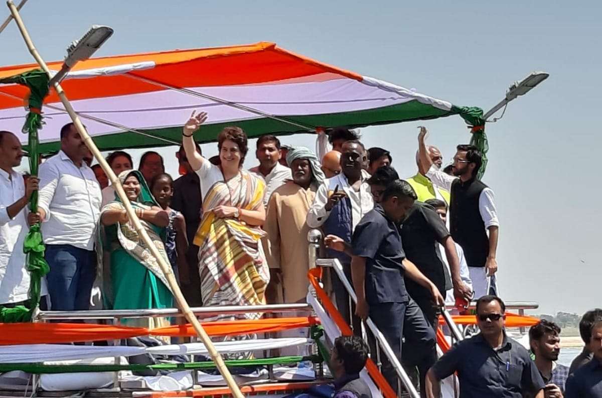 Priyanka gandhi visit kashi vishwanath corridor in varanasi before loksabha election 2019