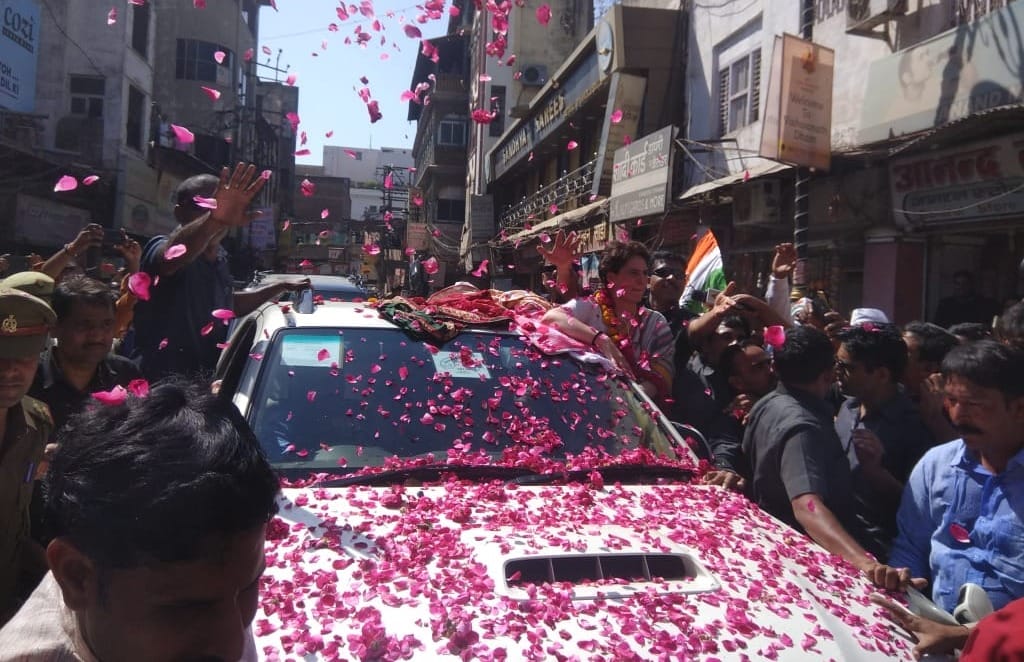 Priyanka gandhi visit kashi vishwanath corridor in varanasi before loksabha election 2019