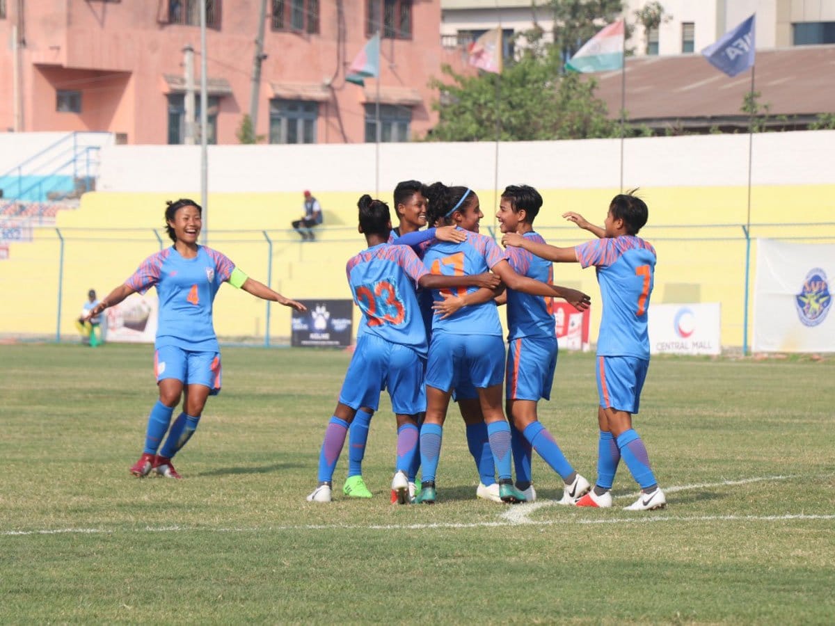 India beat Bangladesh 4-0, enter SAFF Womens football final for 5th straight time 