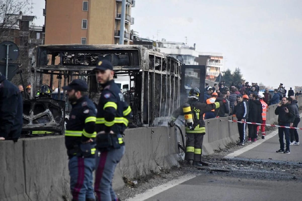 Rescued students hosted by bus driver in Italy
