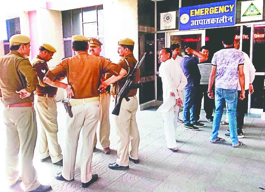 Woman killed two robbers, third shot by bullets