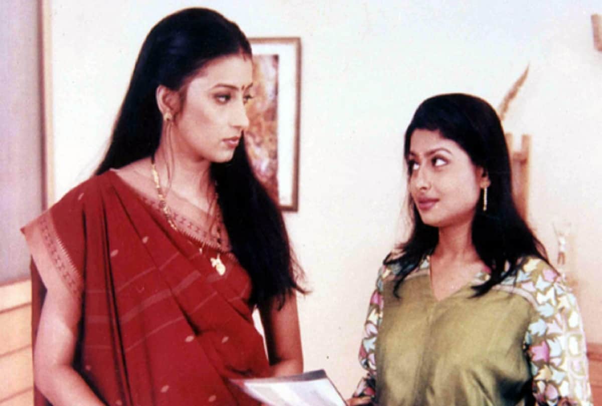 Smriti Irani Shares Throwback Photo With Karan Johar and Sakshi Tanwar